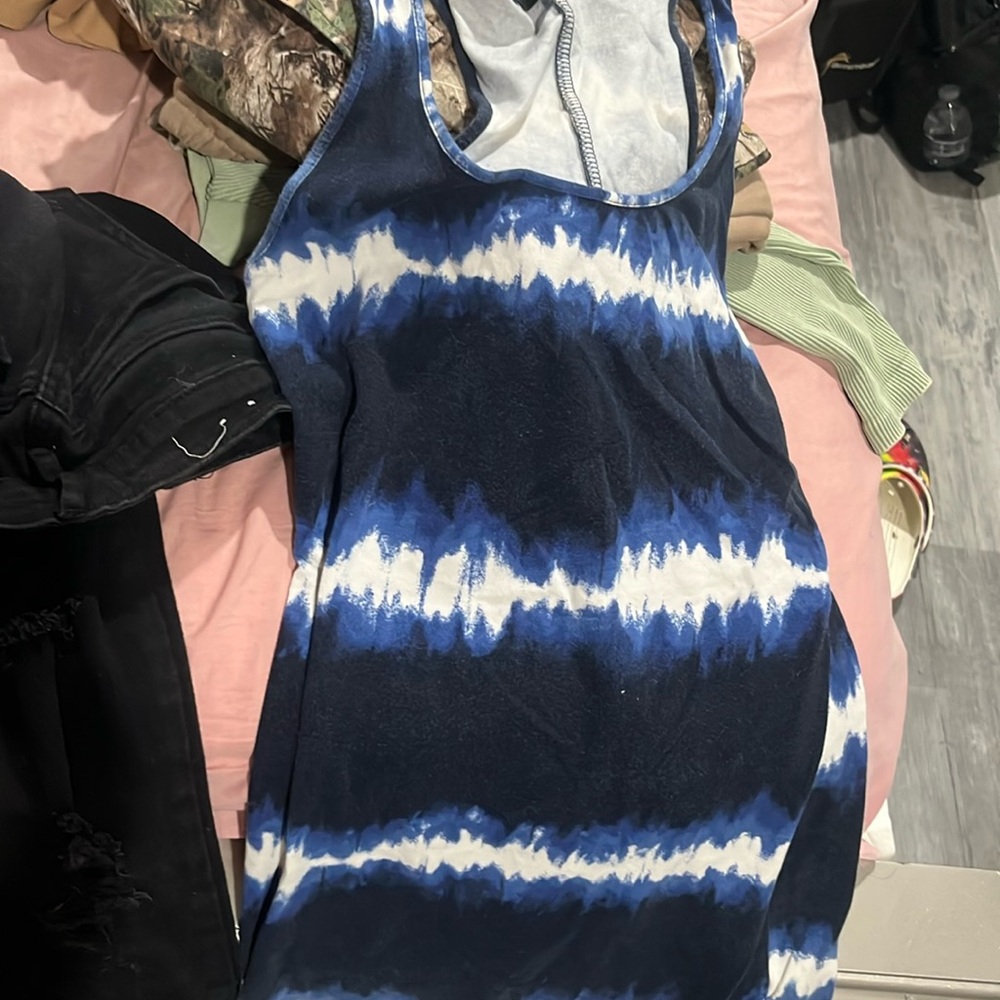 Women’s dress size medium great condition